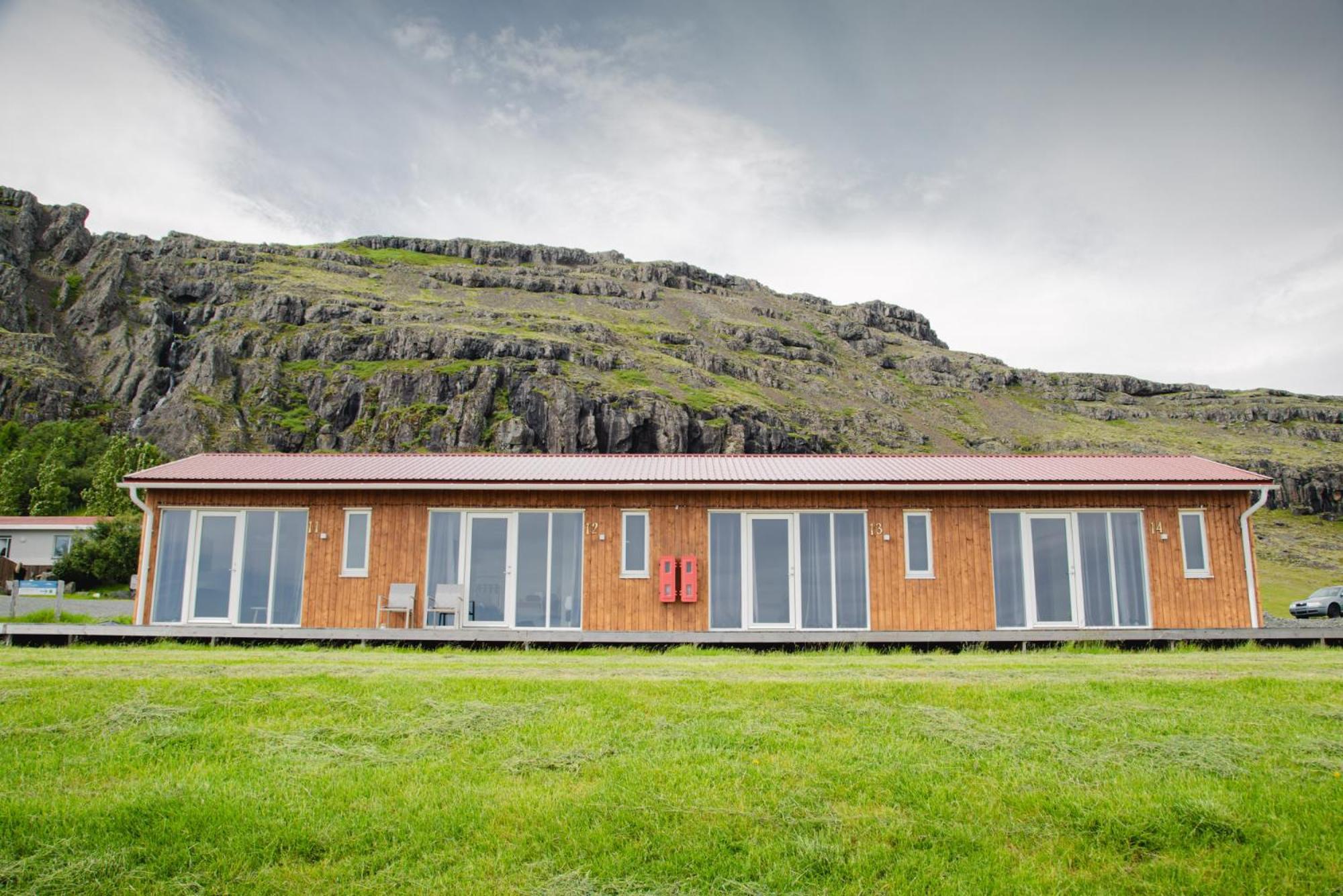 Guesthouse Skálafell المظهر الخارجي الصورة